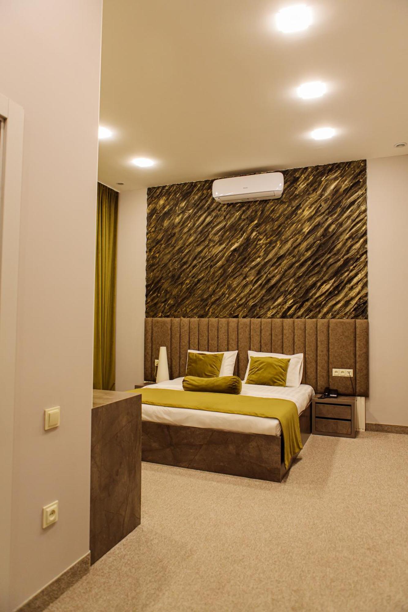 Hotel Port Plaza Evn P'arak'ar Exterior foto